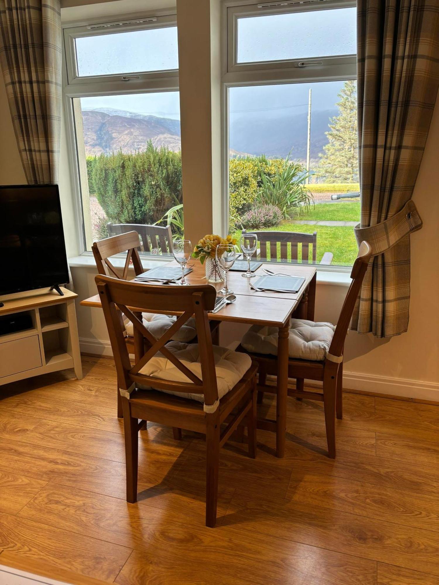 Conaglen, Glenloch View, Fort William 2-Bedroom Loch Side Flat Luaran gambar
